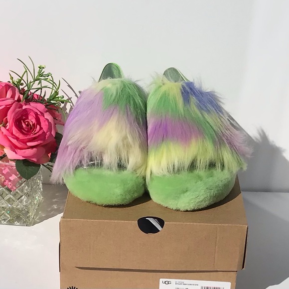 UGG Fluff Yeah Slide Tie Dye - Picture 2 of 9